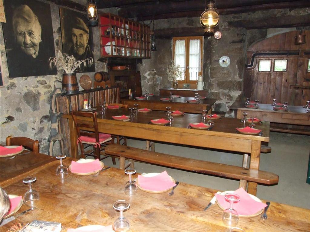 Auberge Paysanne Loubaresse  Exterior photo